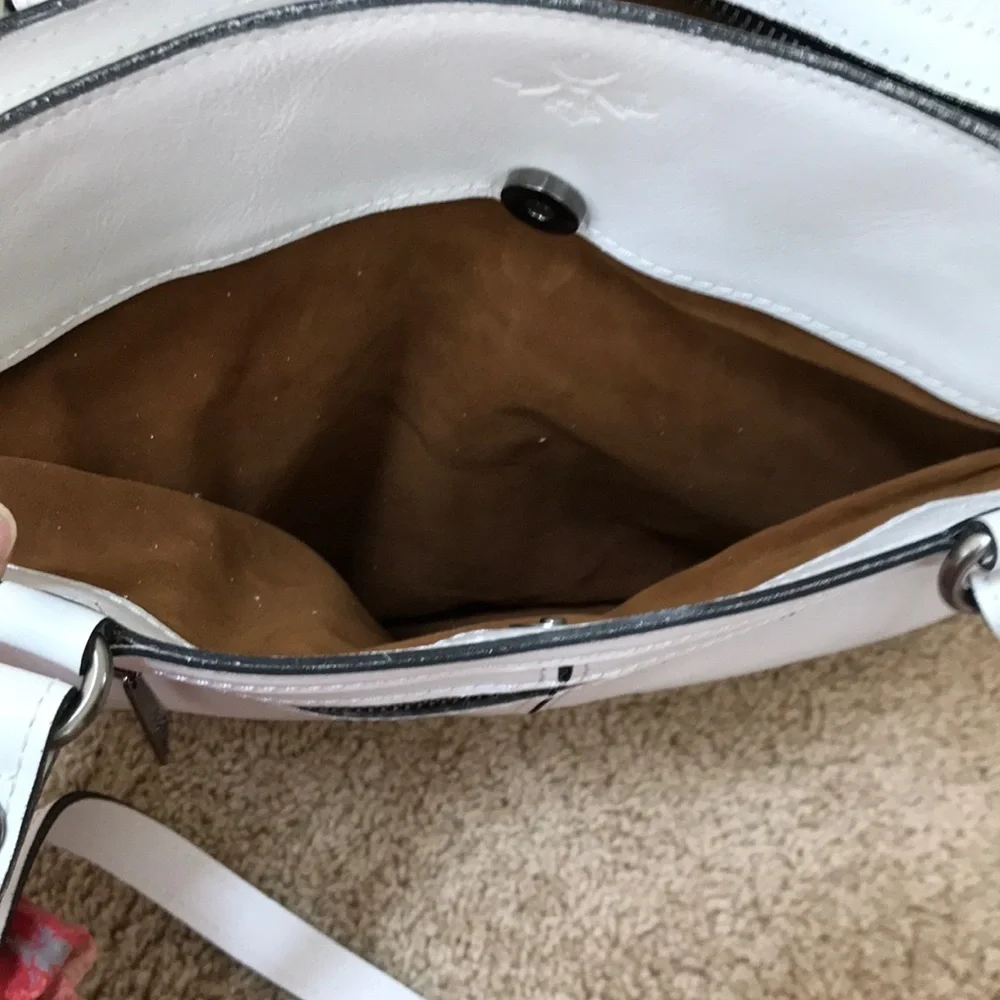 NWT! PATRICIA NASH top zip white poppy tote